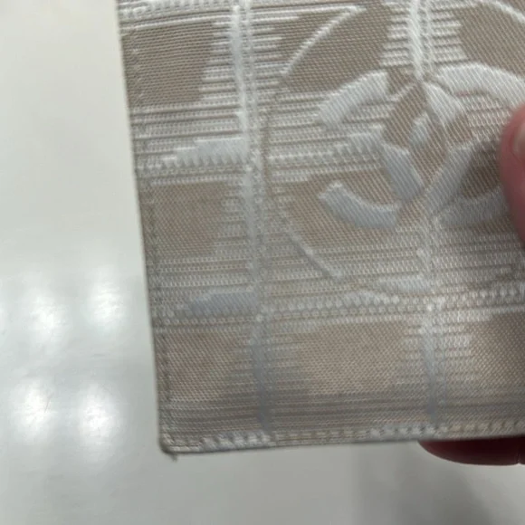 Chanel - Cloth Bifold wallet - great condition AUTHENTIC - Picture 9 of 15